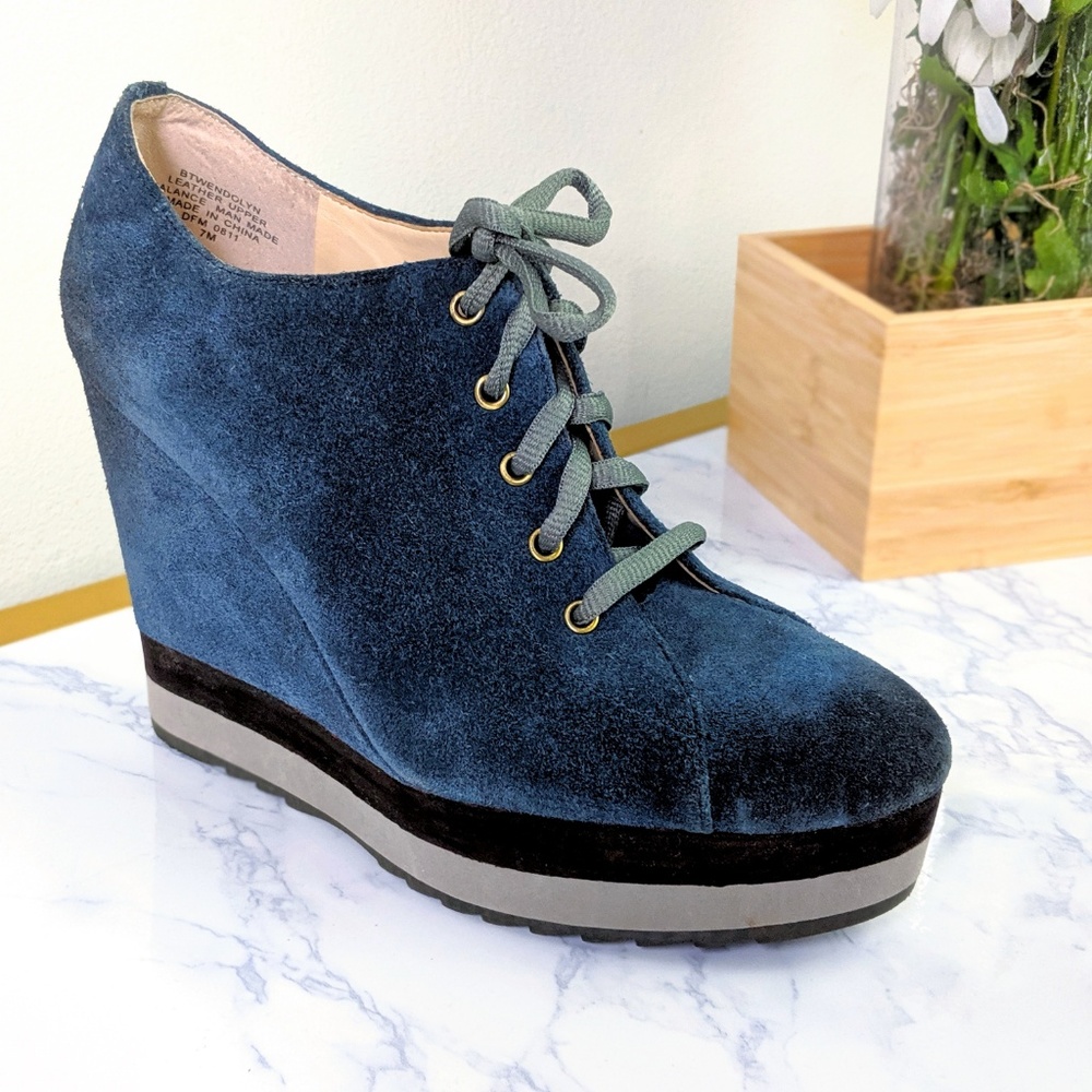 Boutique 9 Wendolyn Blue Suede Wedge Booties